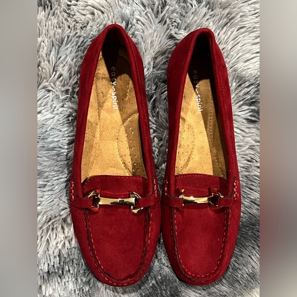 Easy Spirit Shoes - Gorgeous Red Easy Sprit Marlie Bit Loafer (Women) size 7M